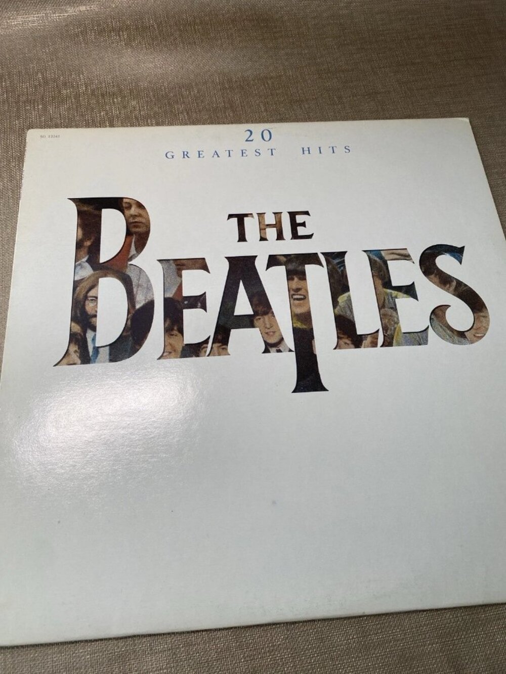 The Beatles 20 Greatest Hits LP 1982 Canada Capitol SO-12245 Clean Vinyl
